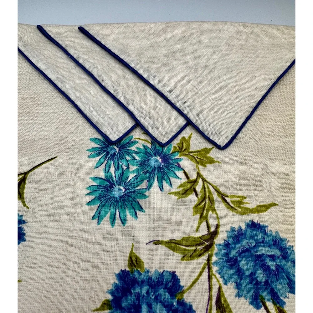 Vintage 1940/50s Victory Linen Tea Set Blue Carnations Tablecloth 4 Napkins New